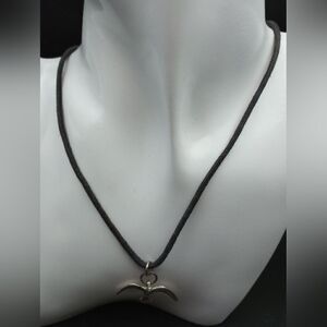 Elegant flying eagle bird necklace. Elegant! N327